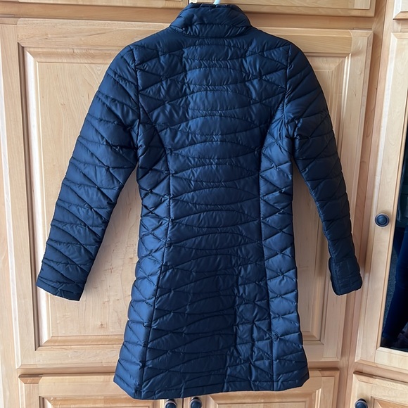 Women’s Patagonia Winter Coat - Picture 8 of 8